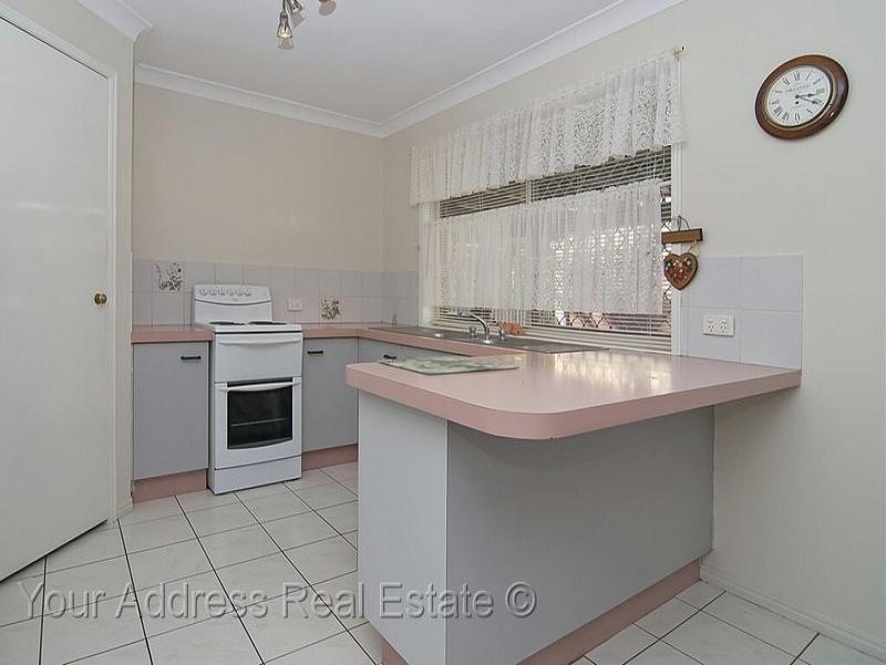 27 Emerald Drive, Regents Park QLD 4118