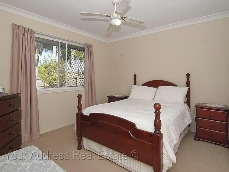 27 Emerald Drive, Regents Park QLD 4118
