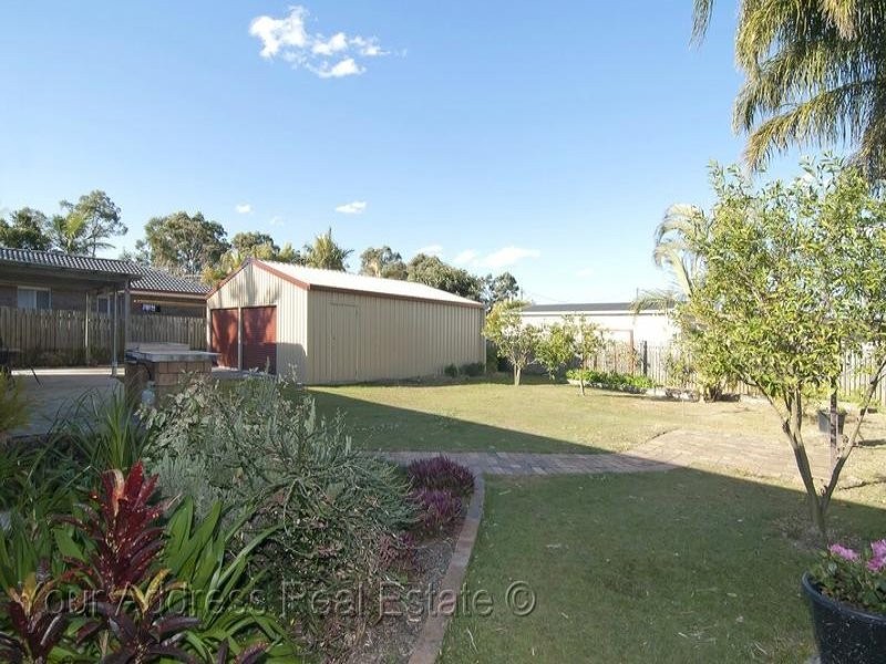 27 Emerald Drive, Regents Park QLD 4118