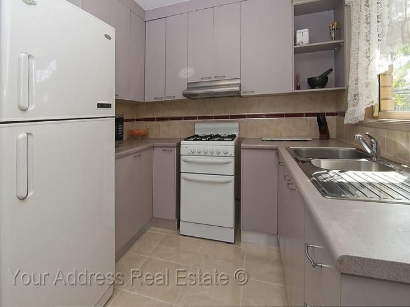 8 Pitt Court, Crestmead QLD 4132