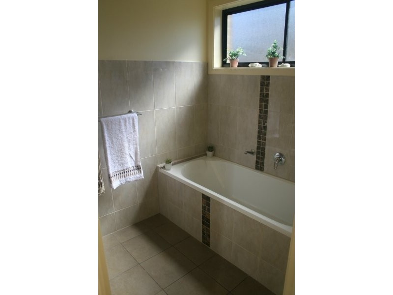 58 Coronation Drive, Boronia Heights QLD 4124