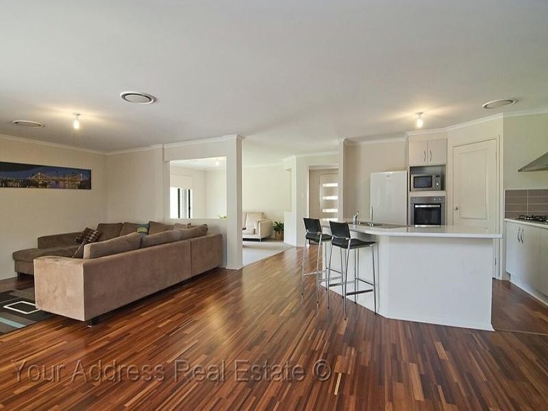 8-10 Goldfinch Court, Greenbank QLD 4124