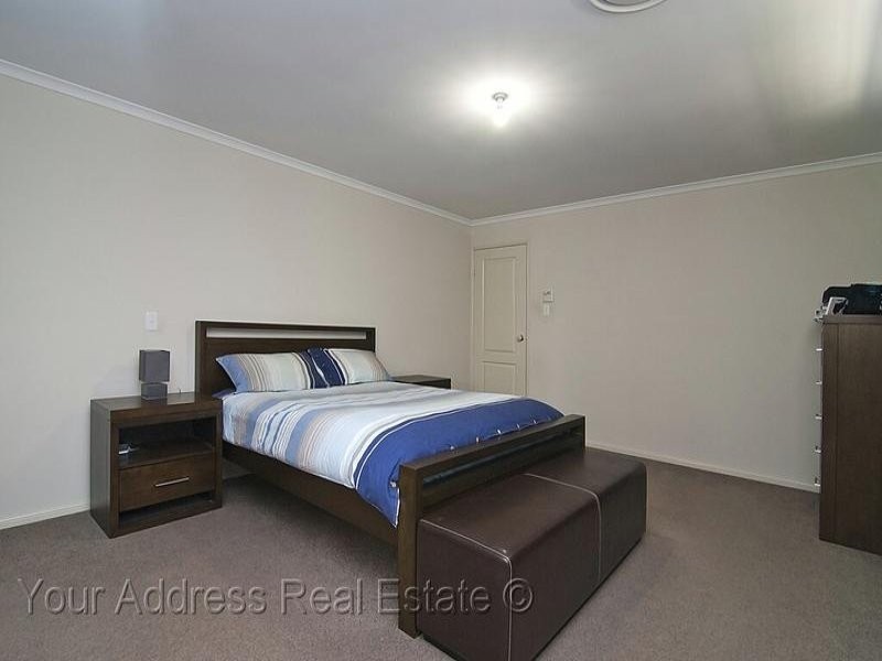 8-10 Goldfinch Court, Greenbank QLD 4124