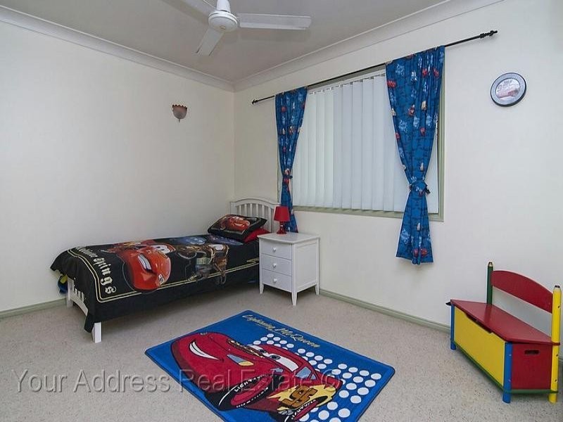 24 Bottlebrush Drive, Regents Park QLD 4118