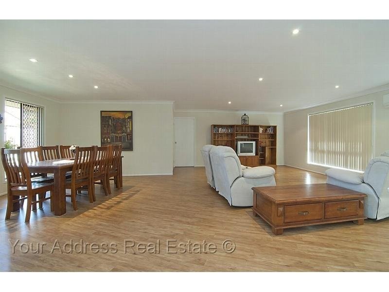 2/18 Japonica Street, Eagleby QLD 4207