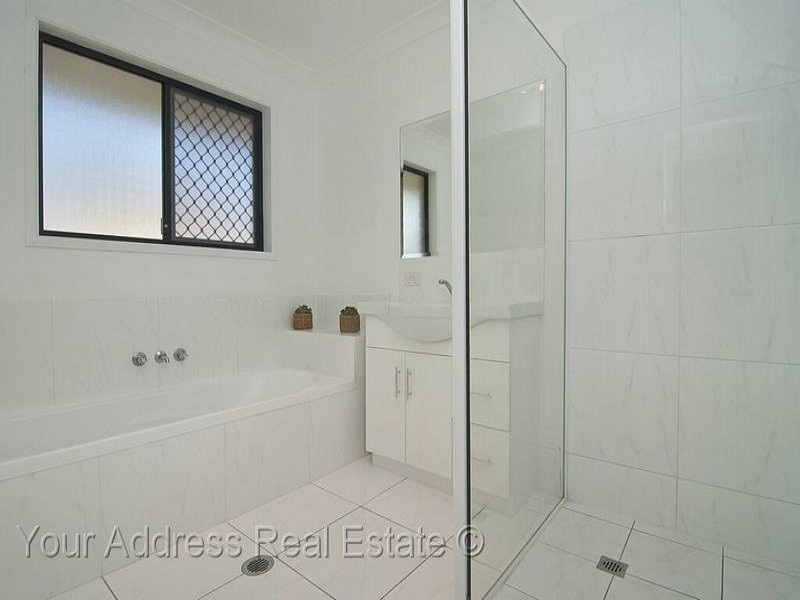 2/18 Japonica Street, Eagleby QLD 4207