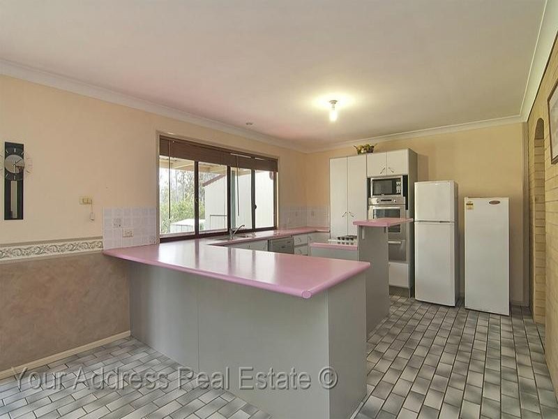 130 Merluna Road, Park Ridge South QLD 4125