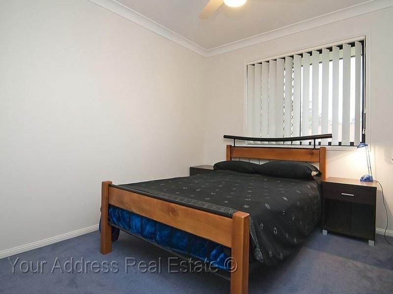 1 Zoe Place, Hillcrest QLD 4118