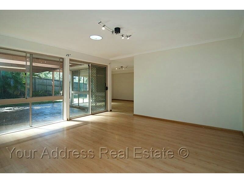 60 Parkroyal Crescent, Regents Park QLD 4118