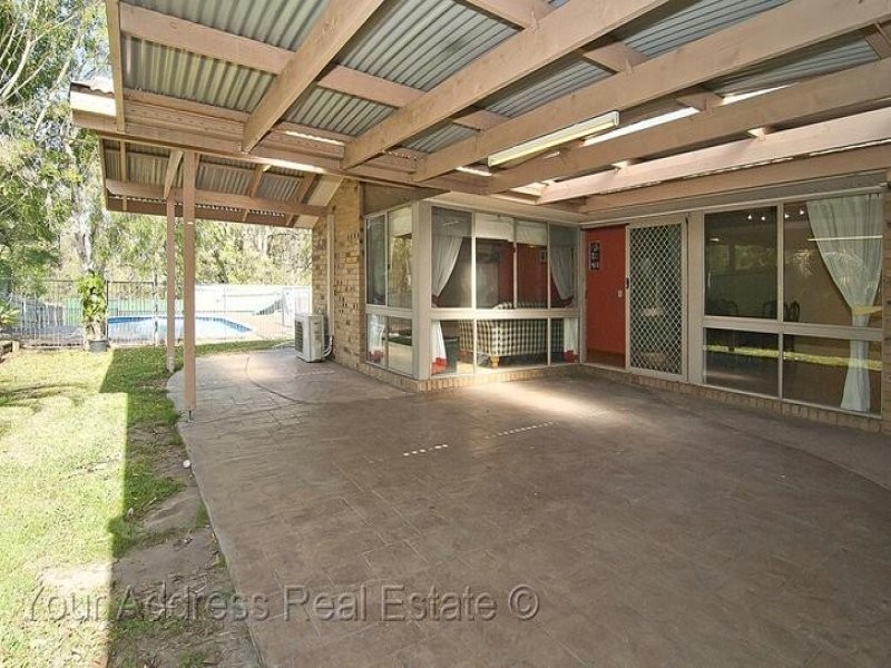 60 Parkroyal Crescent, Regents Park QLD 4118