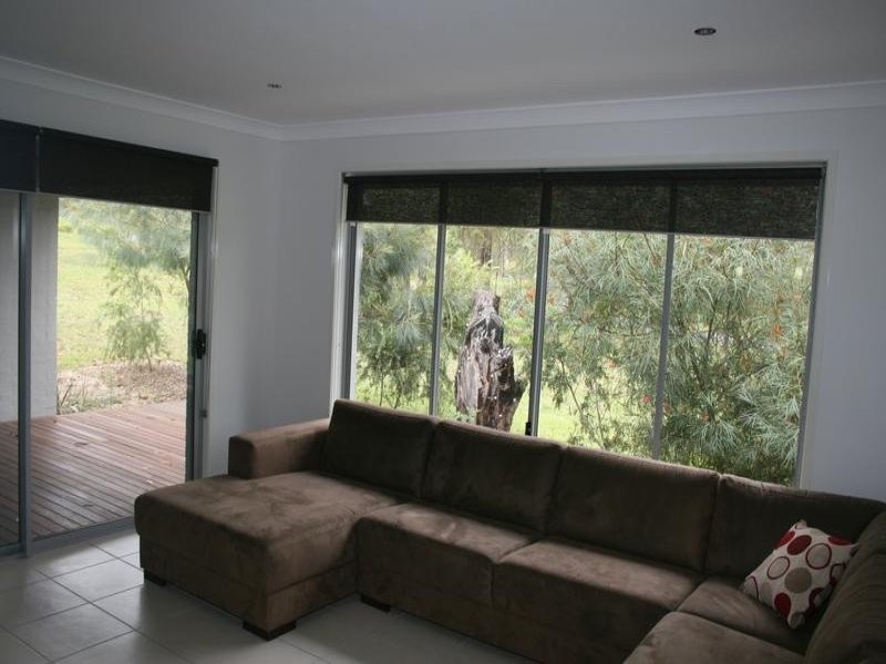 2-8 Waugh Court, New Beith QLD 4124