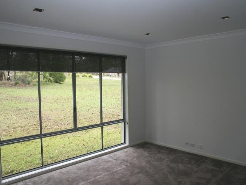 2-8 Waugh Court, New Beith QLD 4124