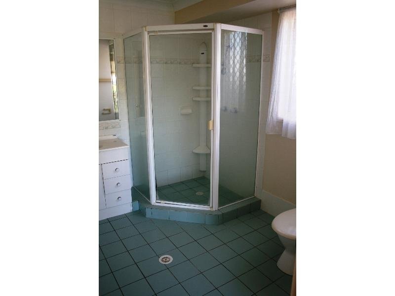 8 Kalbarri Rise, Regents Park QLD 4118