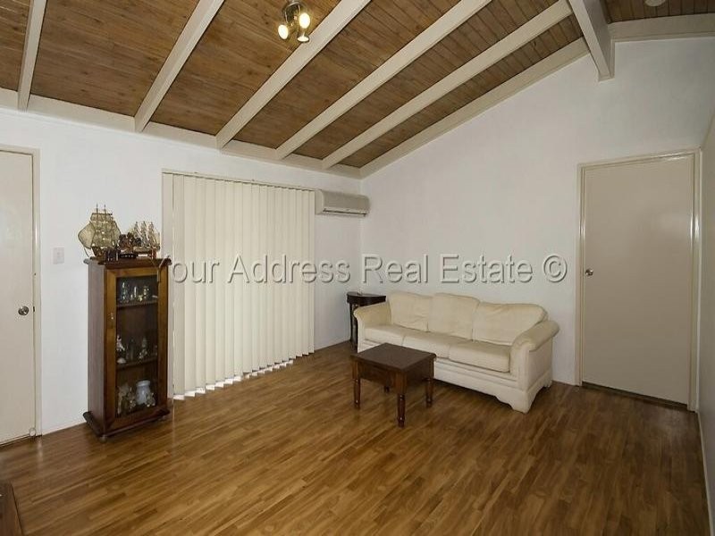 8 Rooney Street, Browns Plains QLD 4118