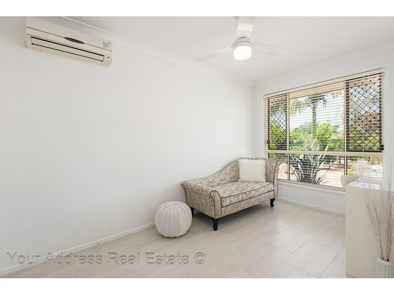 9 Auburn Court, Park Ridge South QLD 4125