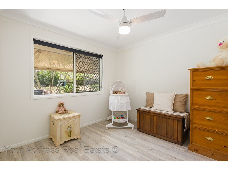 9 Auburn Court, Park Ridge South QLD 4125