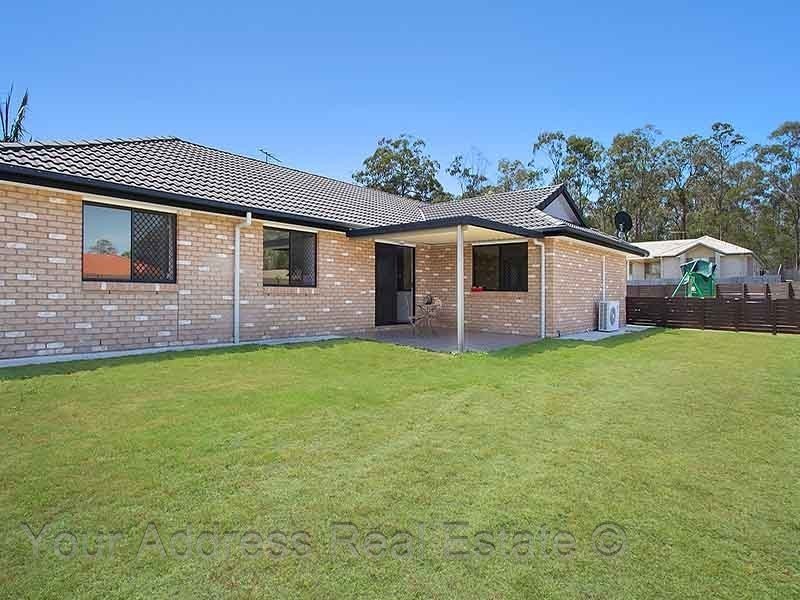 1 Zoe Place, Hillcrest QLD 4118