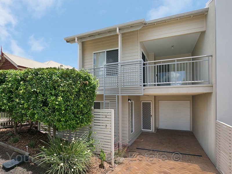 15 Riverside Crescent, Springfield Lakes QLD 4300
