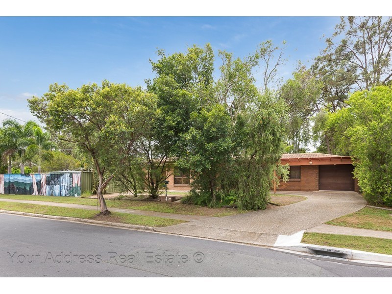 4 Parkland Avenue, Browns Plains QLD 4118