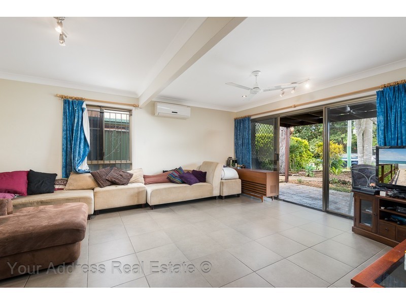 42 Bywater Street, Hillcrest QLD 4118