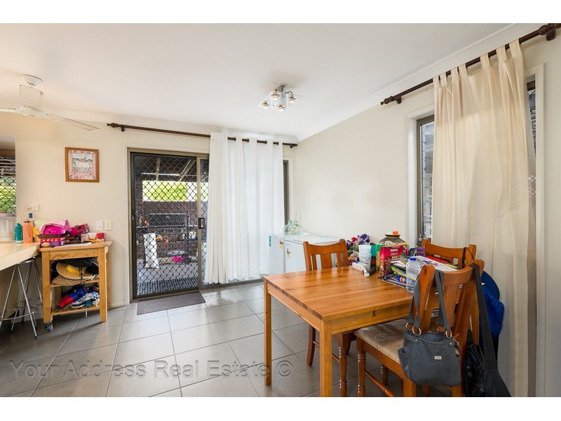 42 Bywater Street, Hillcrest QLD 4118