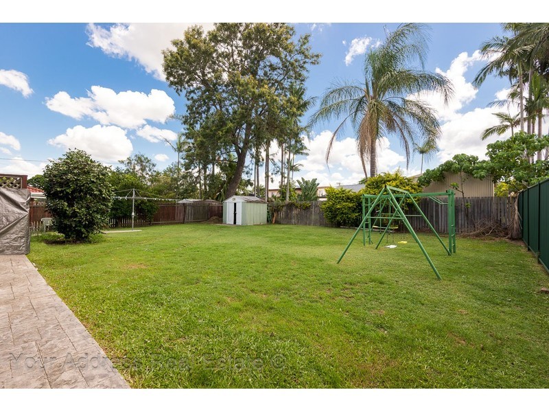 42 Bywater Street, Hillcrest QLD 4118