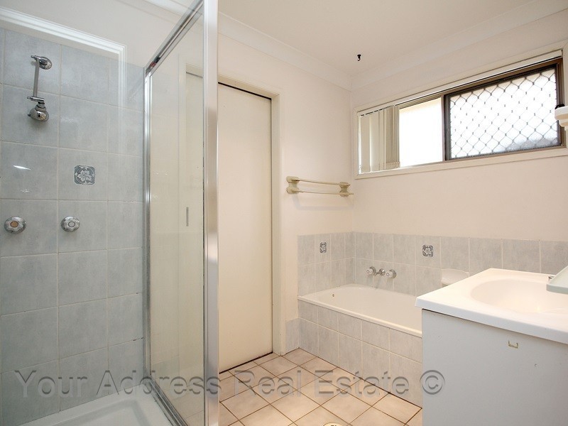 94 Flinders Crescent, Boronia Heights QLD 4124