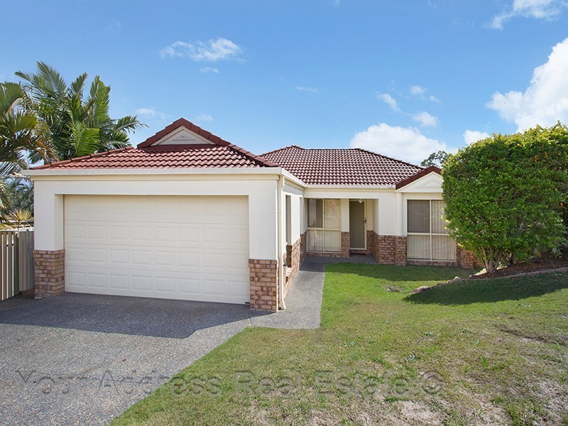 8 Samia Court, Regents Park QLD 4118