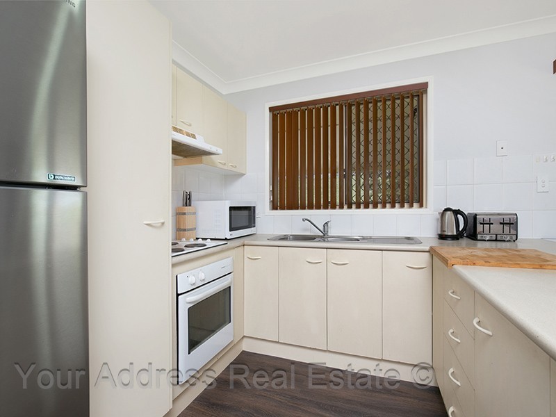 6 Gleditsia Close, Regents Park QLD 4118