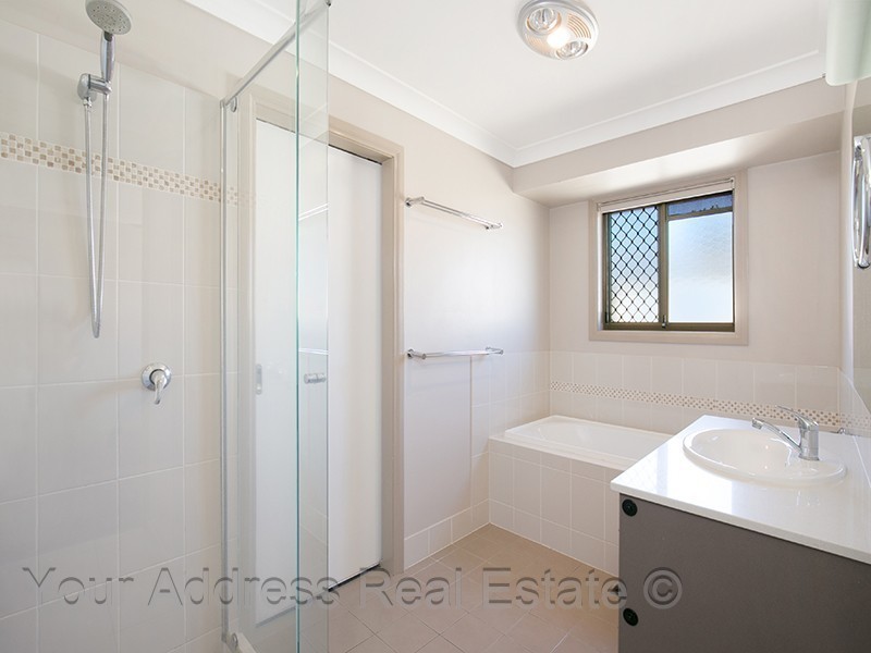 39 Newburn Street, Hillcrest QLD 4118