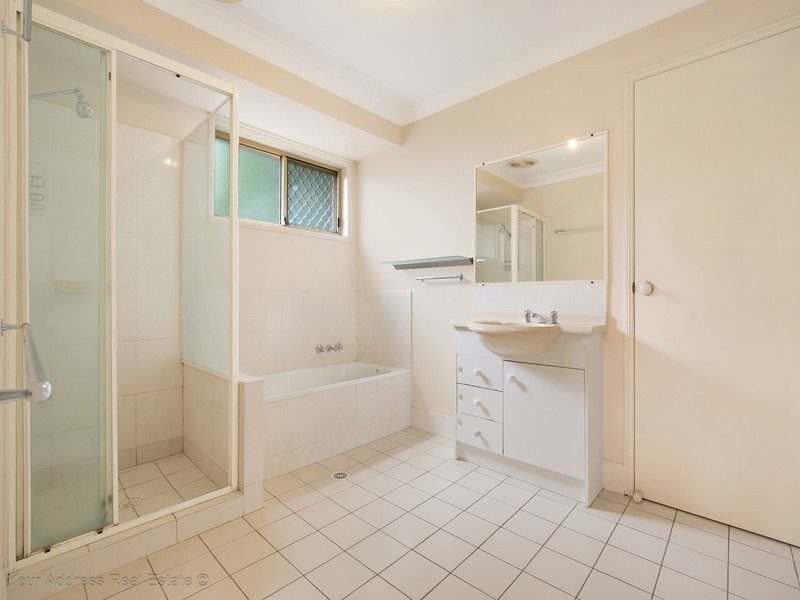 37 Diamantina Street, Hillcrest QLD 4118
