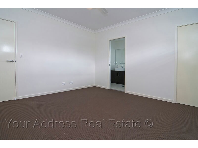 55 Fourth Avenue, Marsden QLD 4132