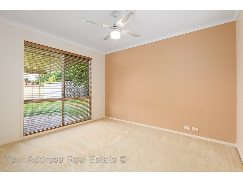 79 Bottlebrush Drive, Regents Park QLD 4118
