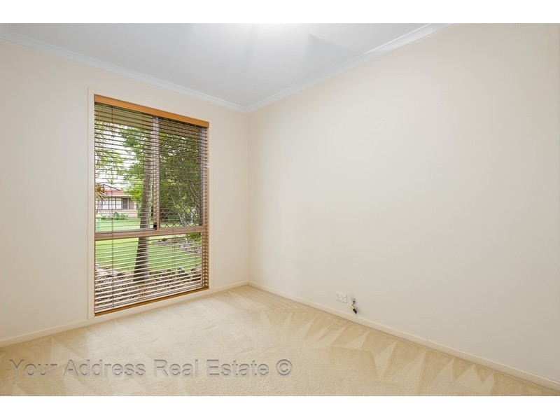 79 Bottlebrush Drive, Regents Park QLD 4118