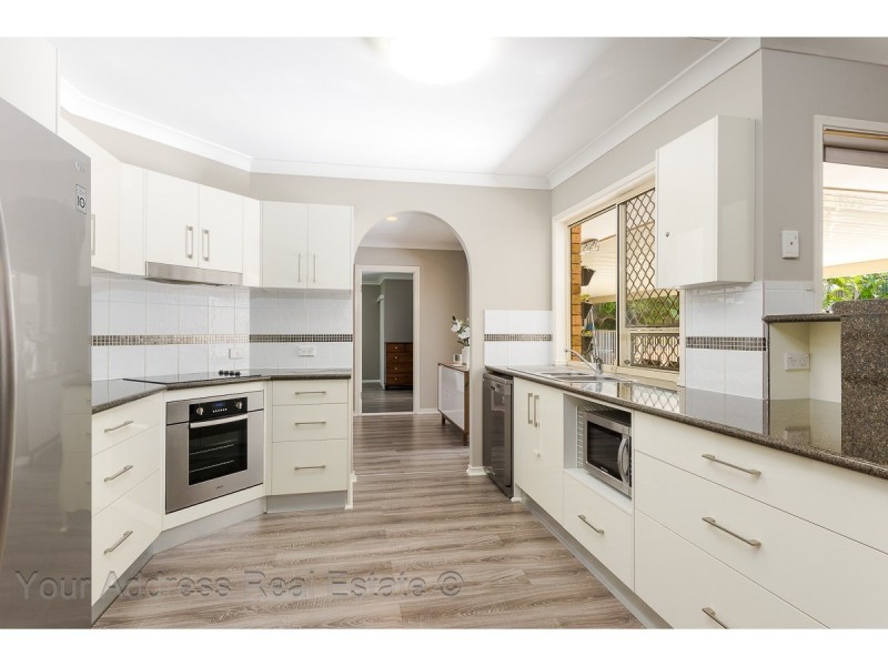 48 Gordonia Drive, Regents Park QLD 4118