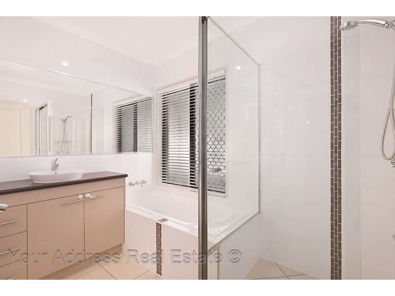 25-27 Laurina Drive, New Beith QLD 4124