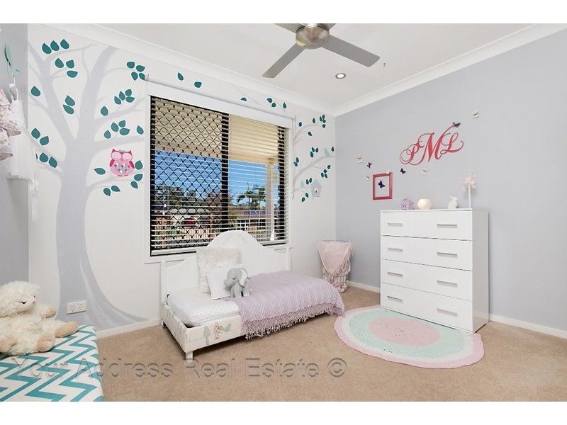 5 Regency Drive, Regents Park QLD 4118