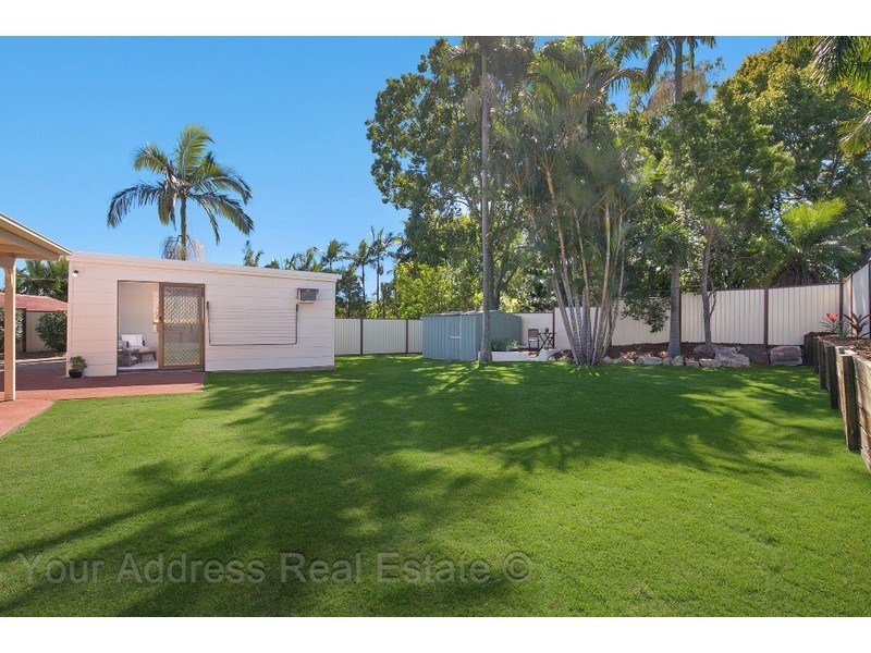 5 Regency Drive, Regents Park QLD 4118