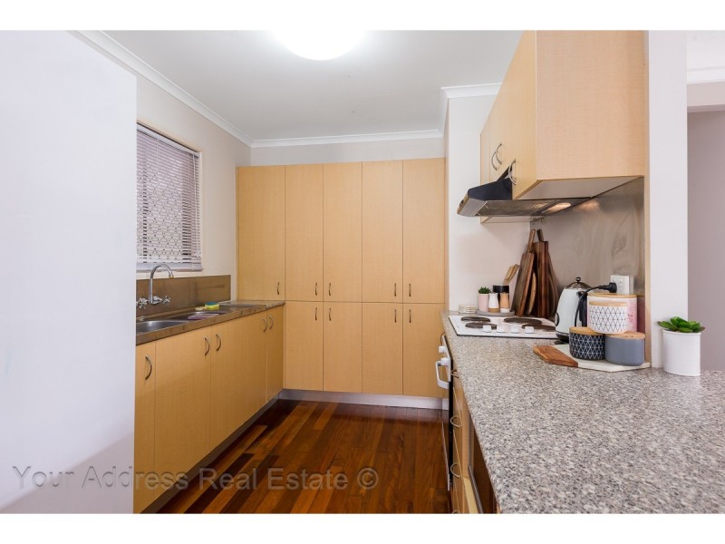 2A Owens Crescent, Regents Park QLD 4118