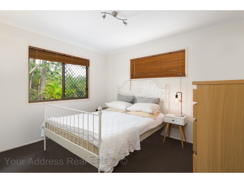 2A Owens Crescent, Regents Park QLD 4118