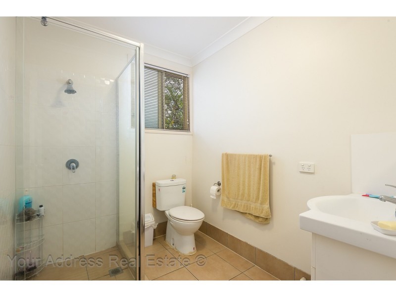 2A Owens Crescent, Regents Park QLD 4118