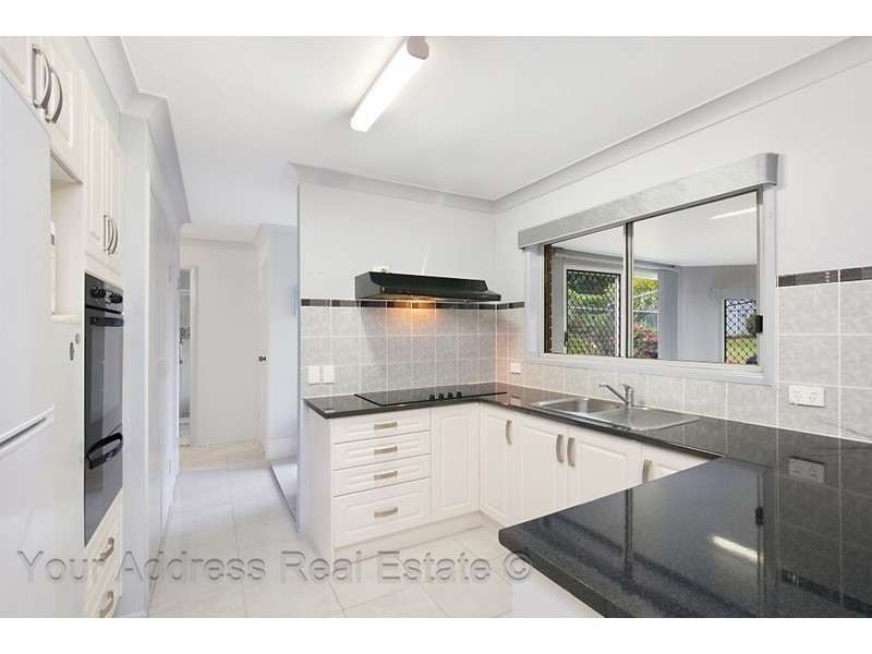 42 Conifer Street, Hillcrest QLD 4118