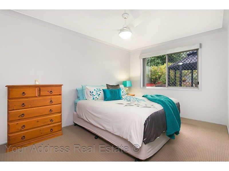 42 Conifer Street, Hillcrest QLD 4118