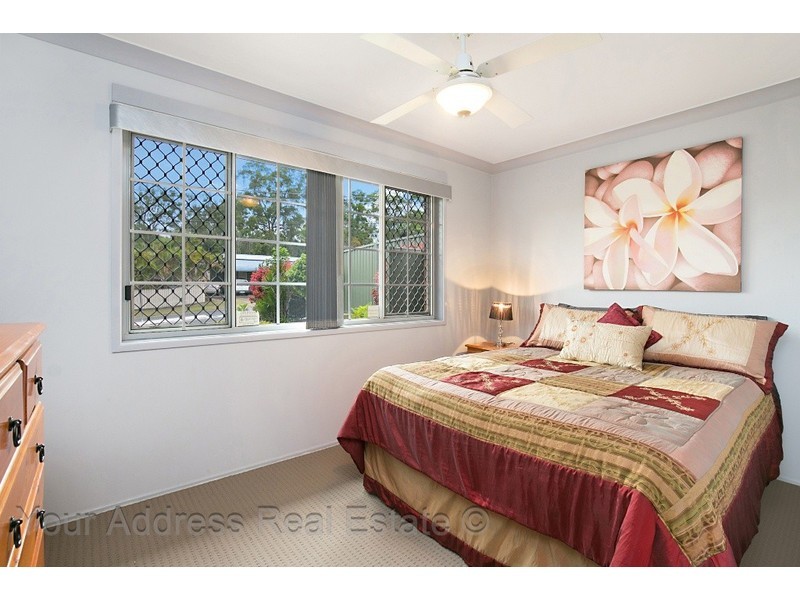 42 Conifer Street, Hillcrest QLD 4118