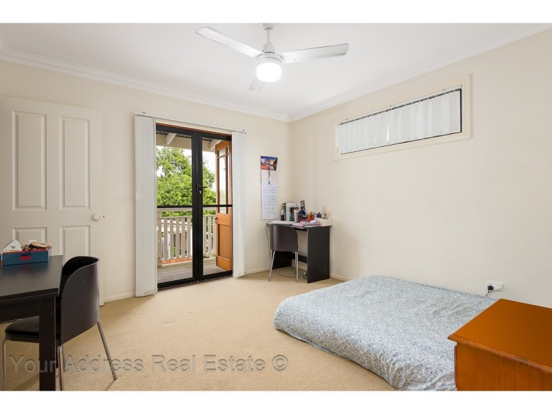 3/2 Tees Street, Yeerongpilly QLD 4105