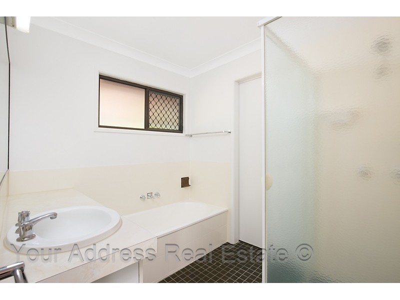 4 Mackellar Drive, Boronia Heights QLD 4124