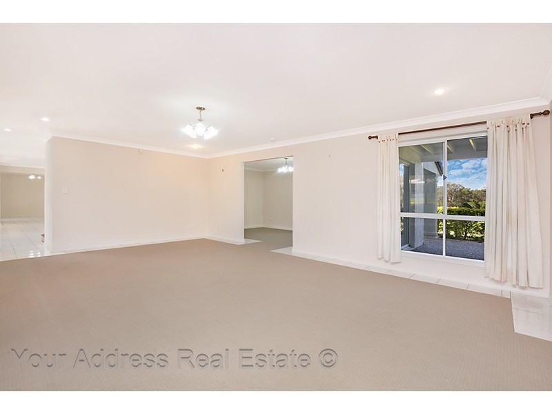 8 Persea Street, Forestdale QLD 4118