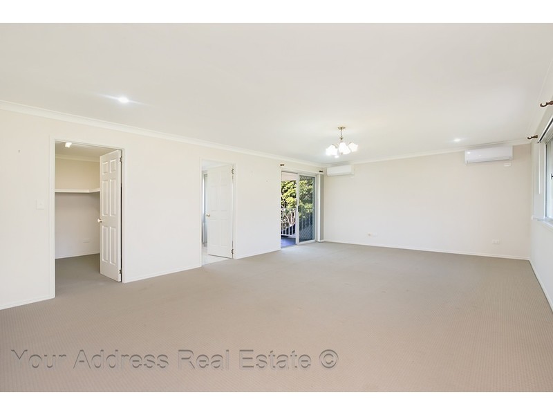 8 Persea Street, Forestdale QLD 4118