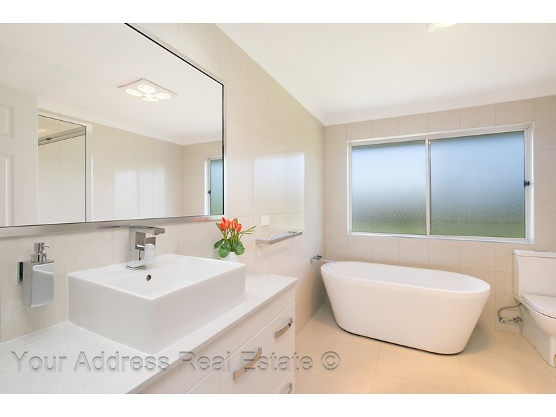 8 Persea Street, Forestdale QLD 4118