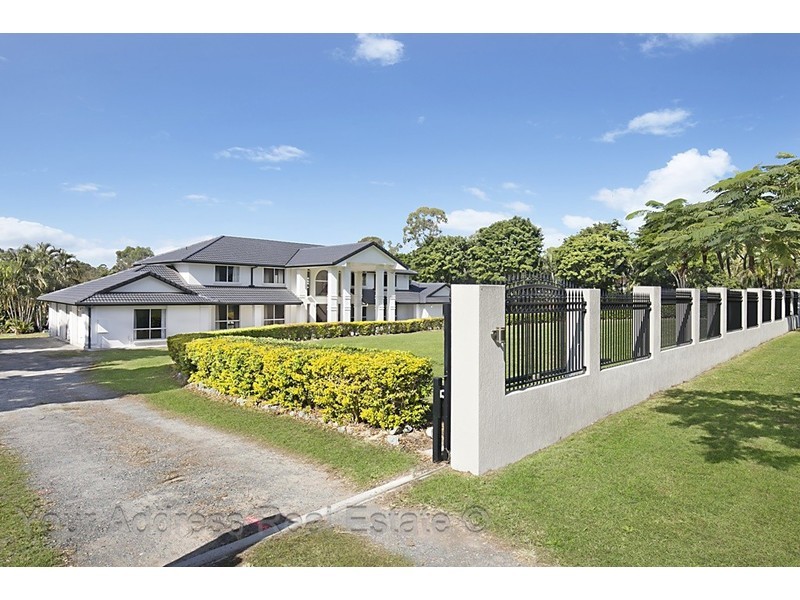 8 Persea Street, Forestdale QLD 4118